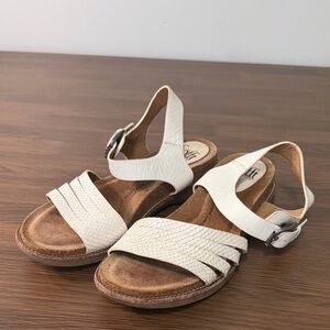 Sofft‎ White Leather Sandals Sz 8